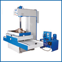 DEEP THROAT BRINELL HARDNESS TESTING MACHINES
WITH MOVABLE TABLE DEEP THROAT BRINELL HARDNESS TESTING MACHINES
WITH MOVABLE TABLE
